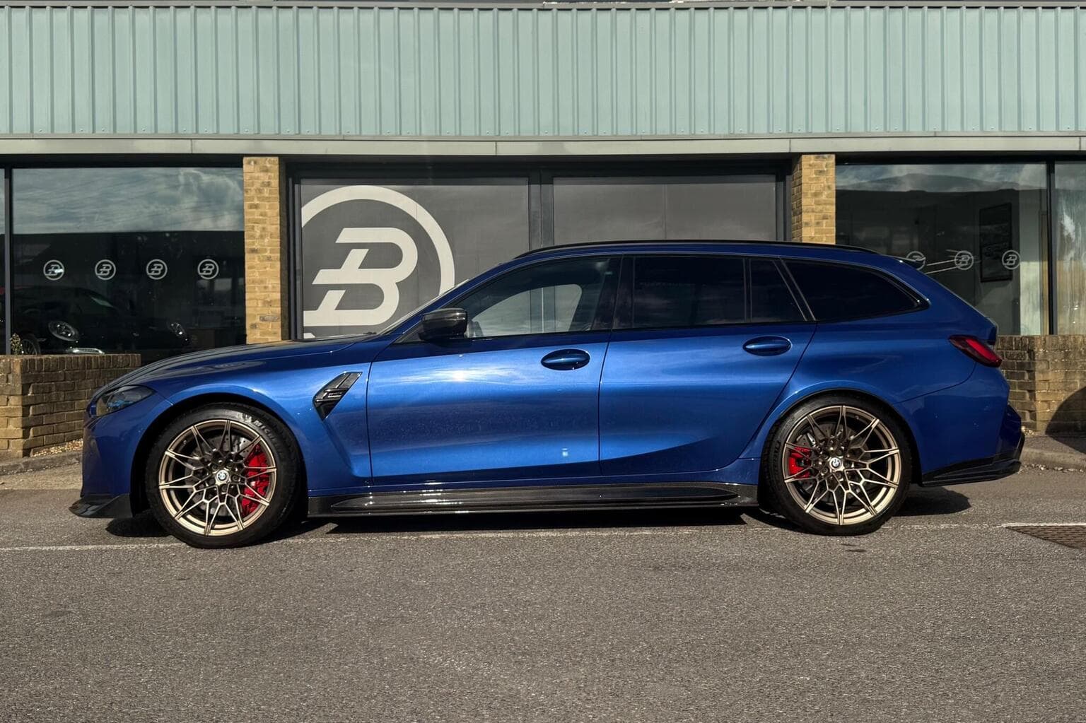 BMW M3 - image 1 of 45