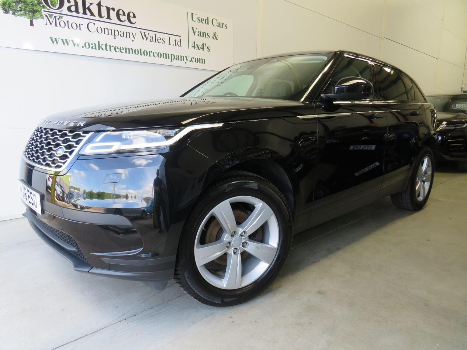 Land Rover Range Rover Velar - image 1 of 39