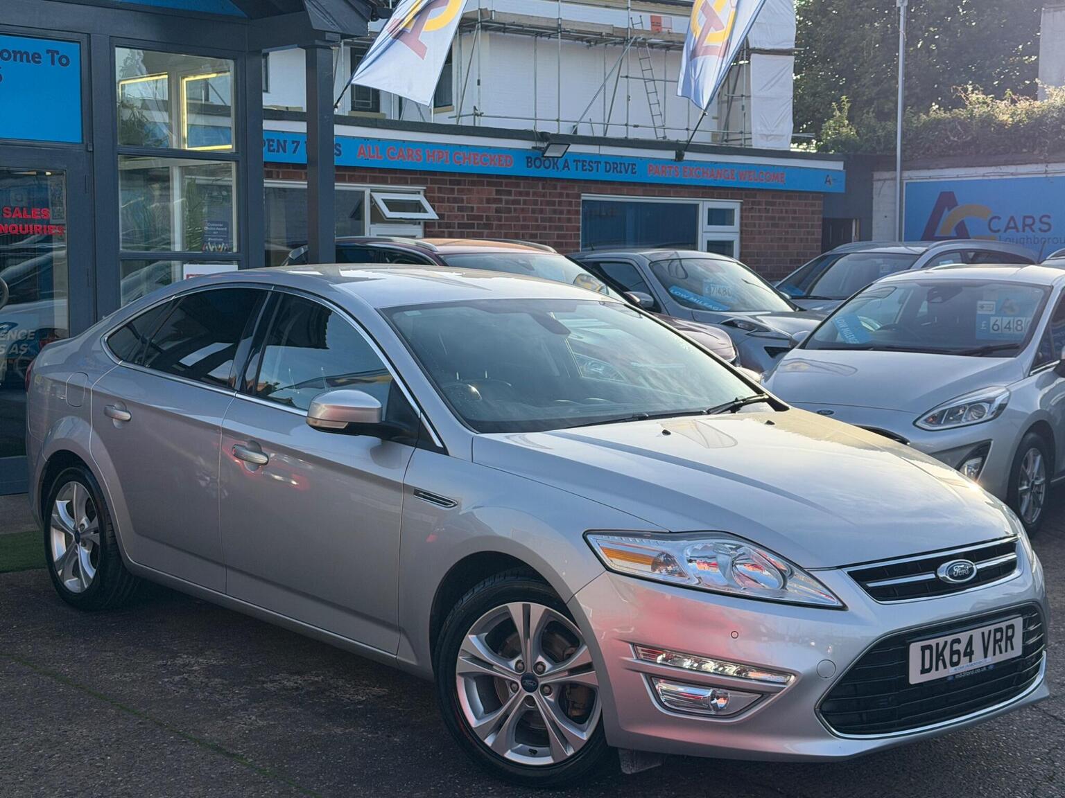 Ford Mondeo - image 1 of 69