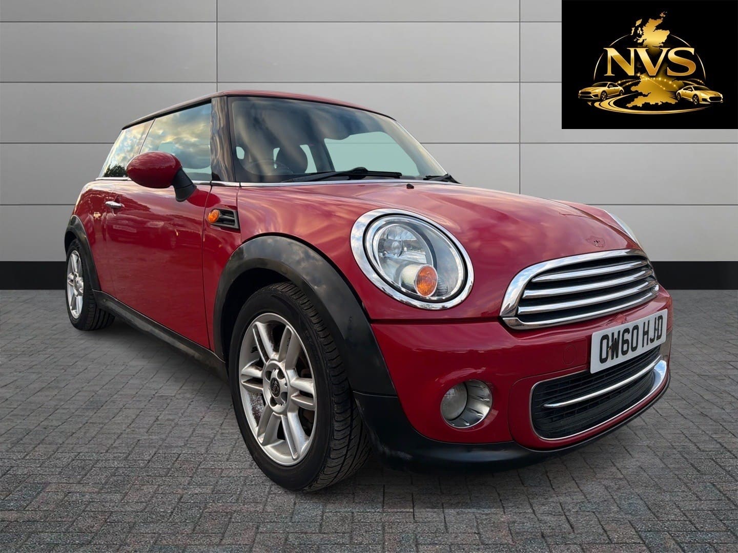 MINI Hatch - image 1 of 13