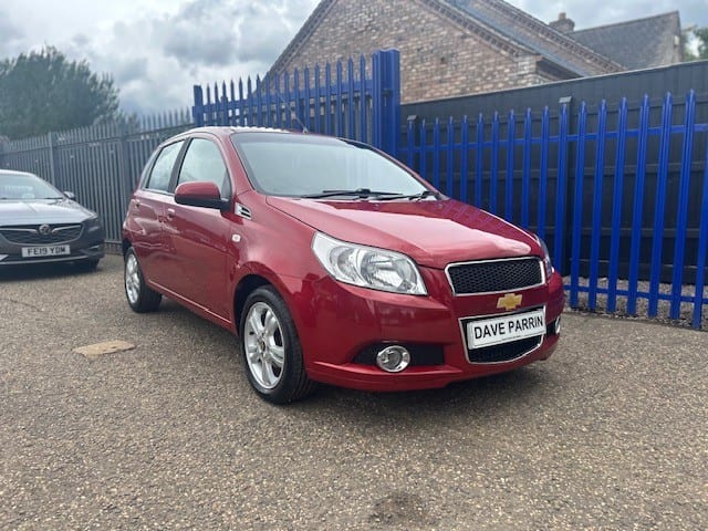 Chevrolet Aveo - image 1 of 12