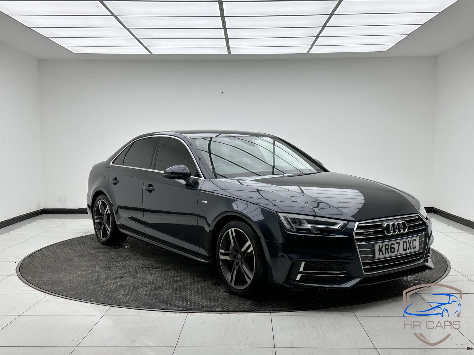 Audi A4 - image 1 of 52