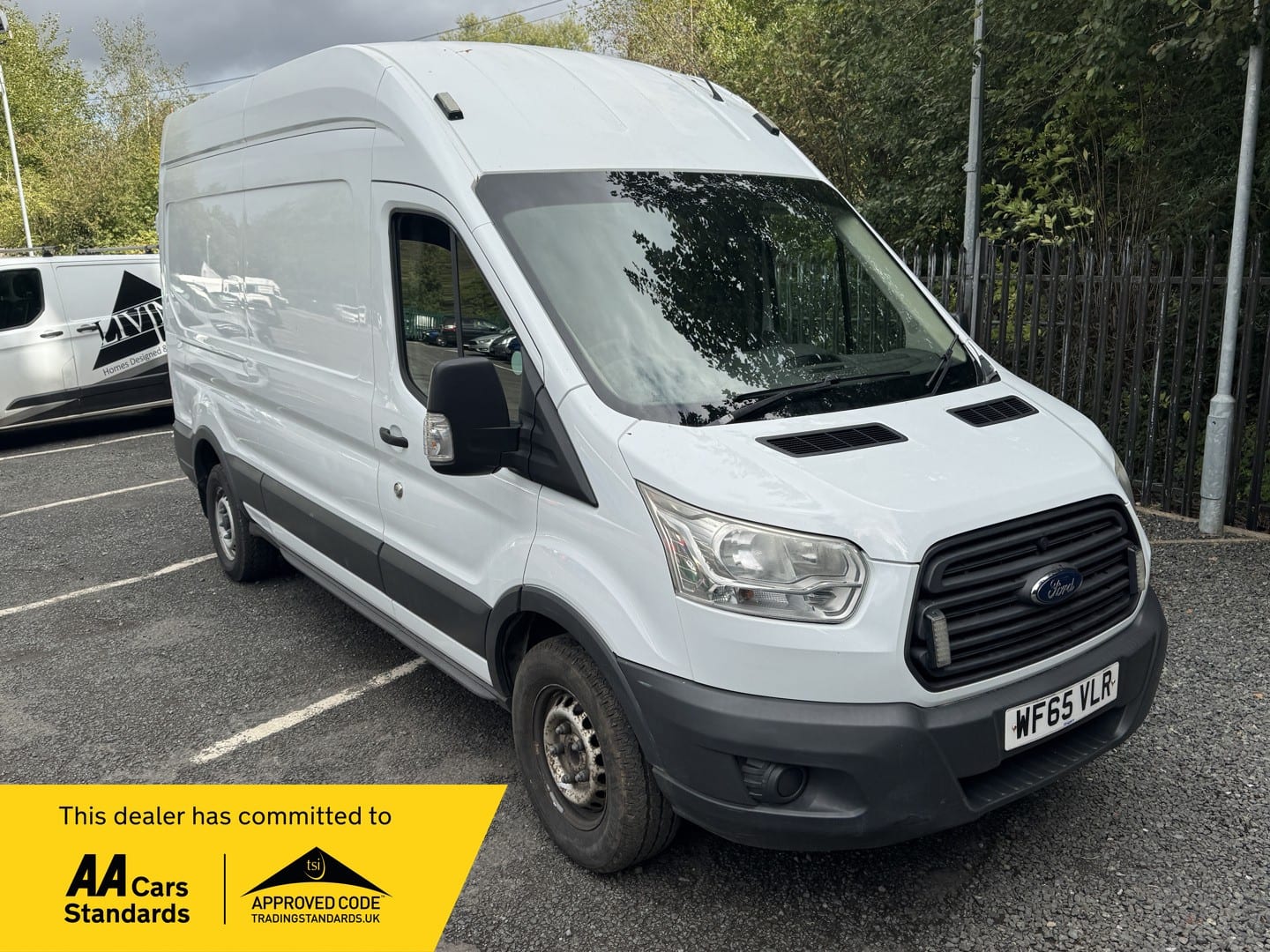 Ford Transit - image 1 of 44