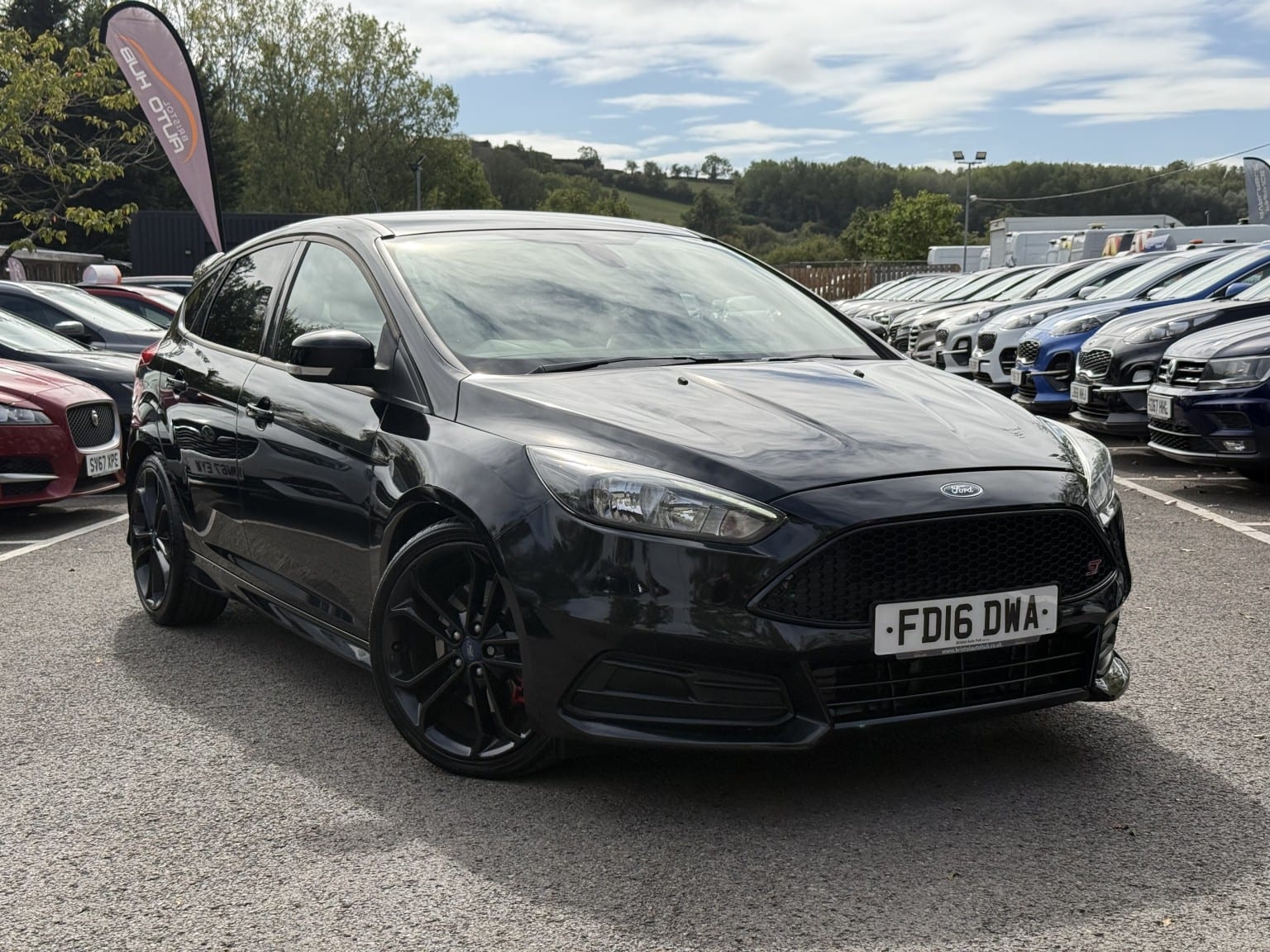 Ford Focus - image 1 of 60