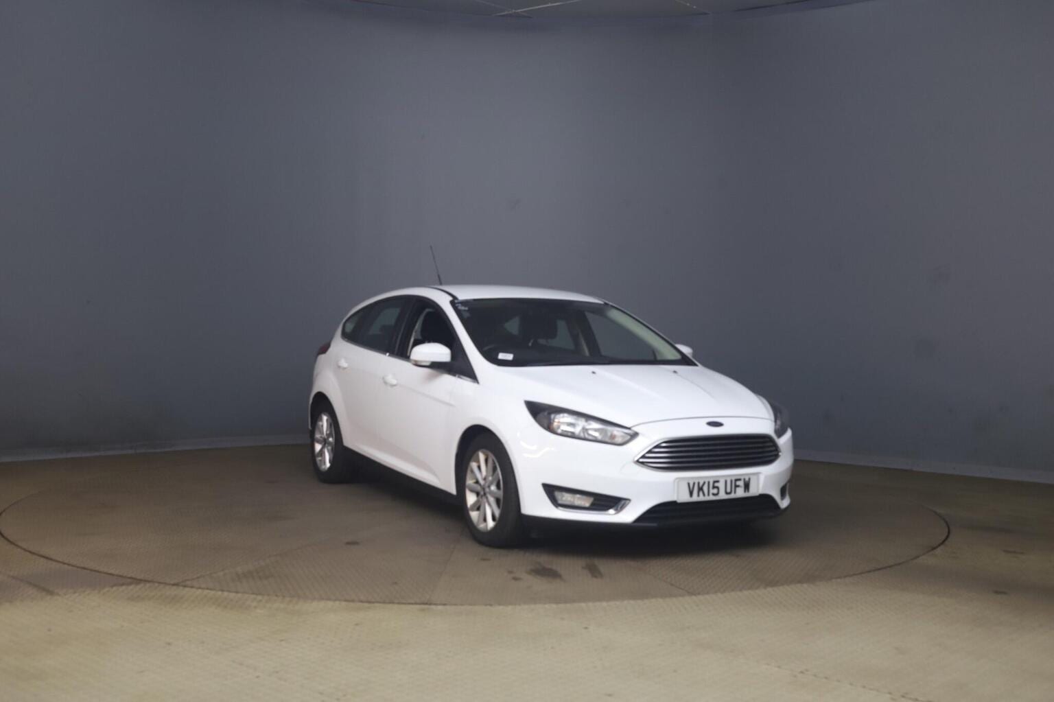 Ford Focus - image 1 of 12
