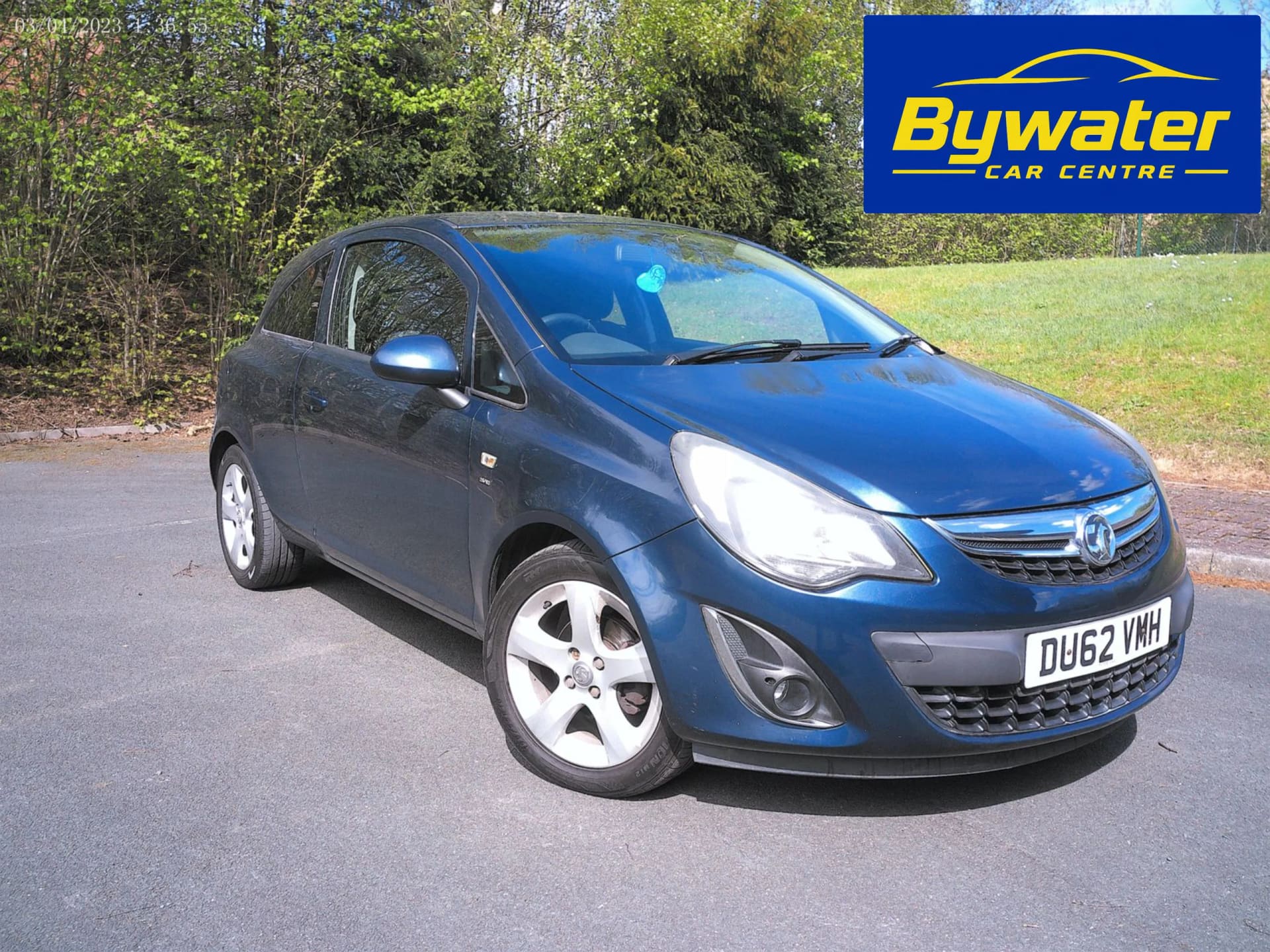 Vauxhall Corsa - image 1 of 12
