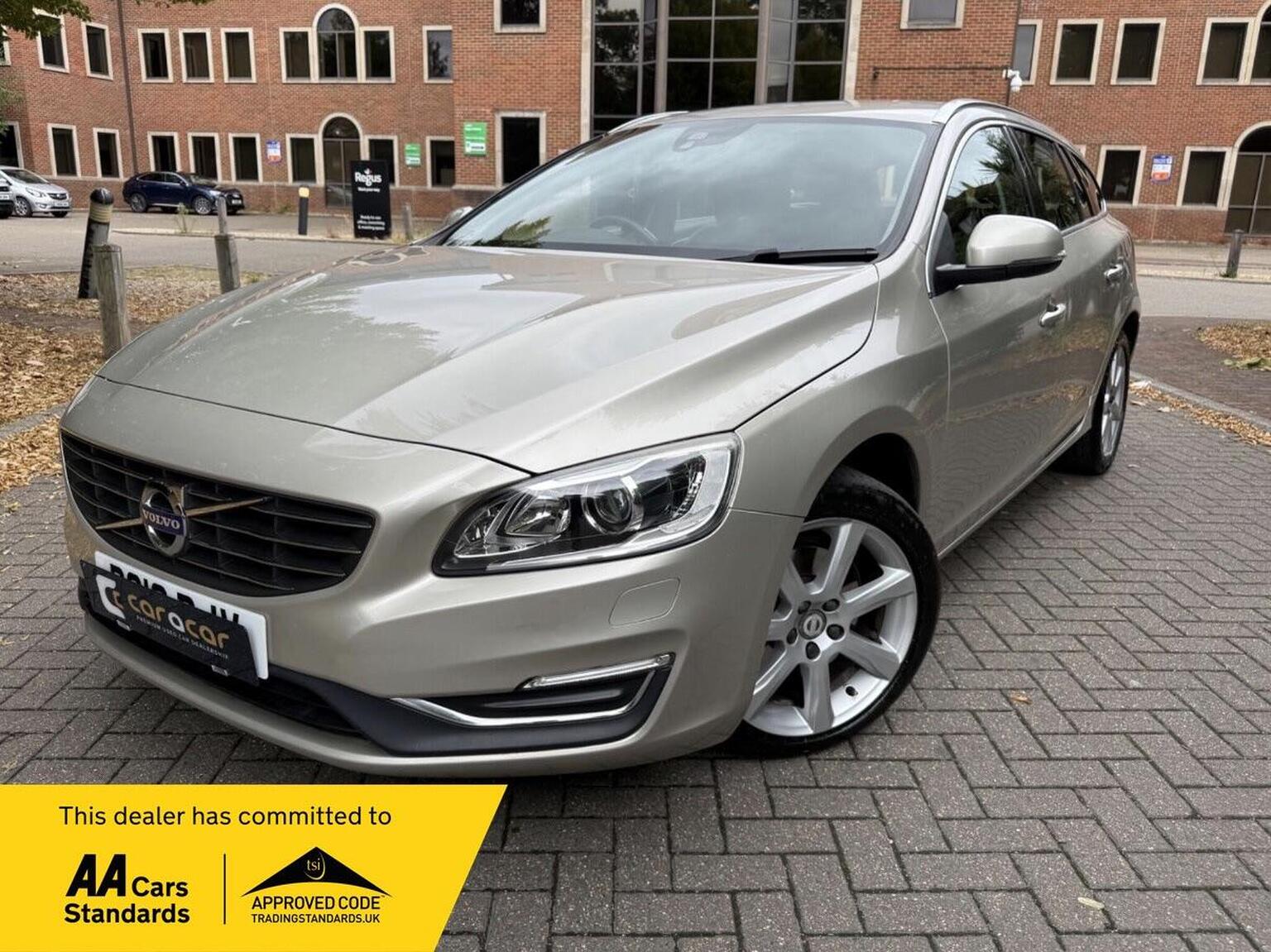 Volvo V60 - image 1 of 64