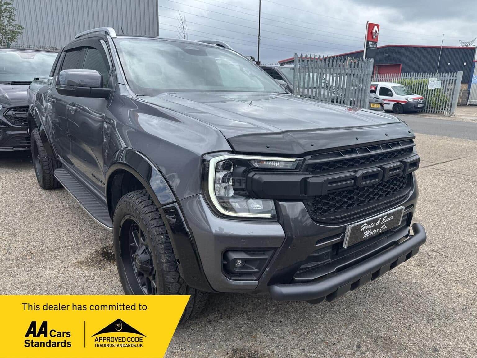 Ford Ranger - image 1 of 54