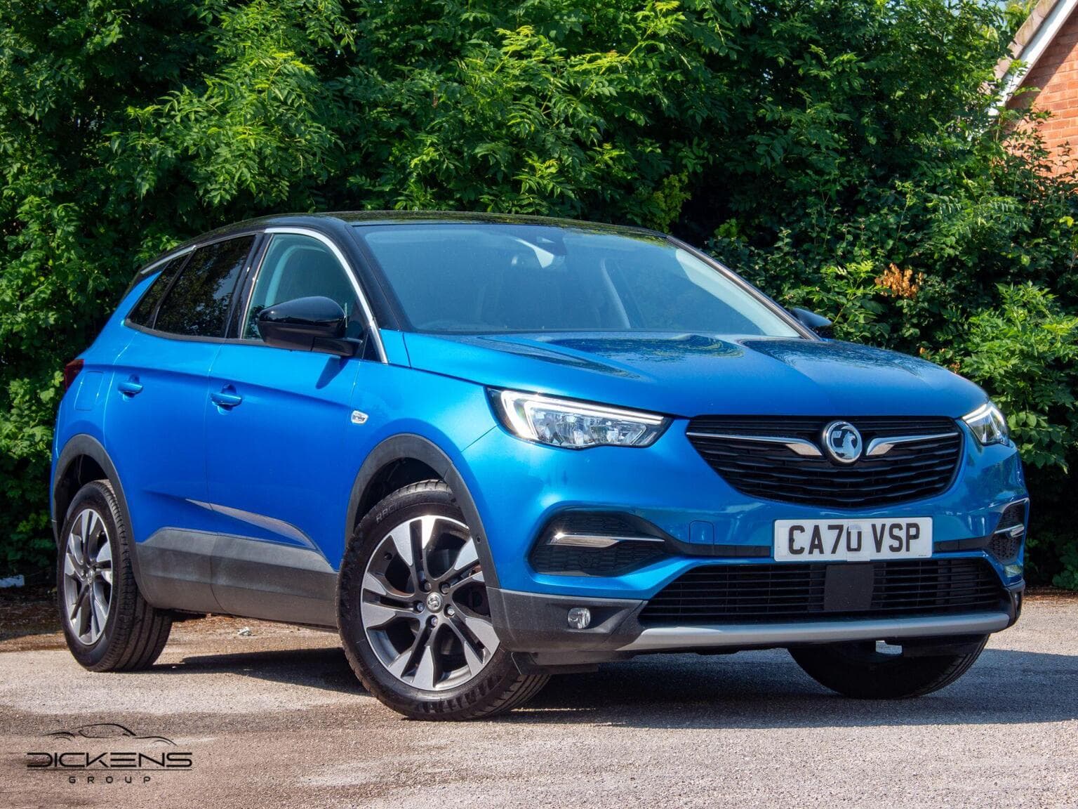 Vauxhall Grandland X - image 1 of 31