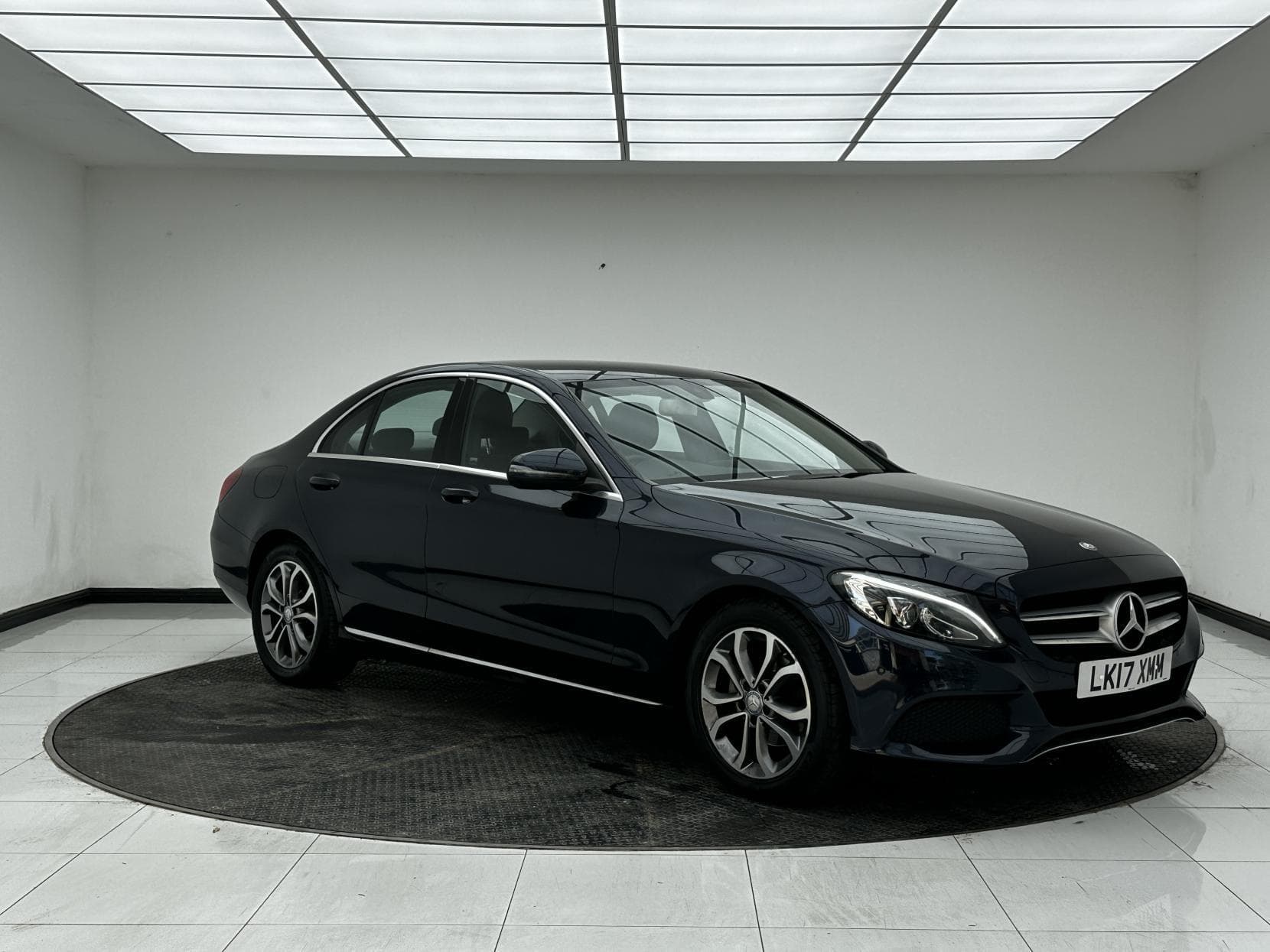 Mercedes-Benz C Class - image 1 of 52