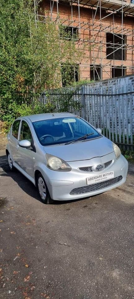 Toyota Aygo - image 1 of 12