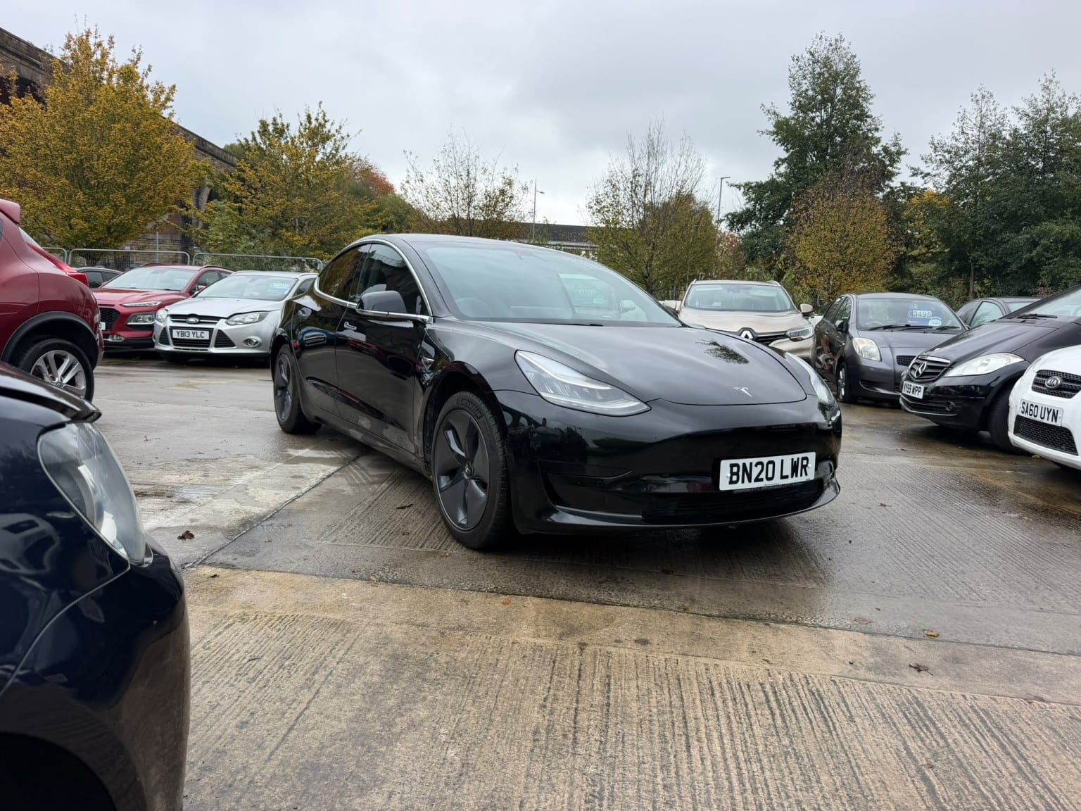 Tesla Model 3 - image 1 of 22