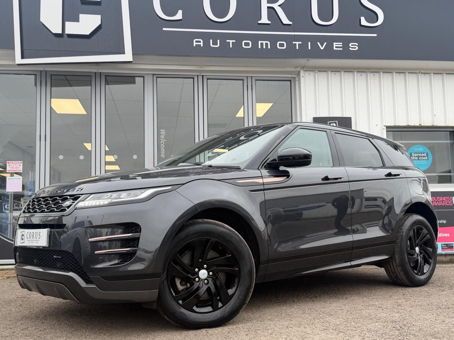 Land Rover Range Rover Evoque - image 1 of 21