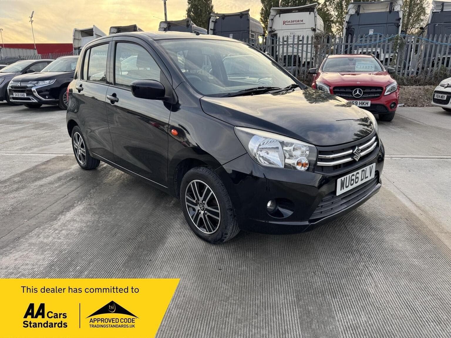 Suzuki Celerio - image 1 of 42
