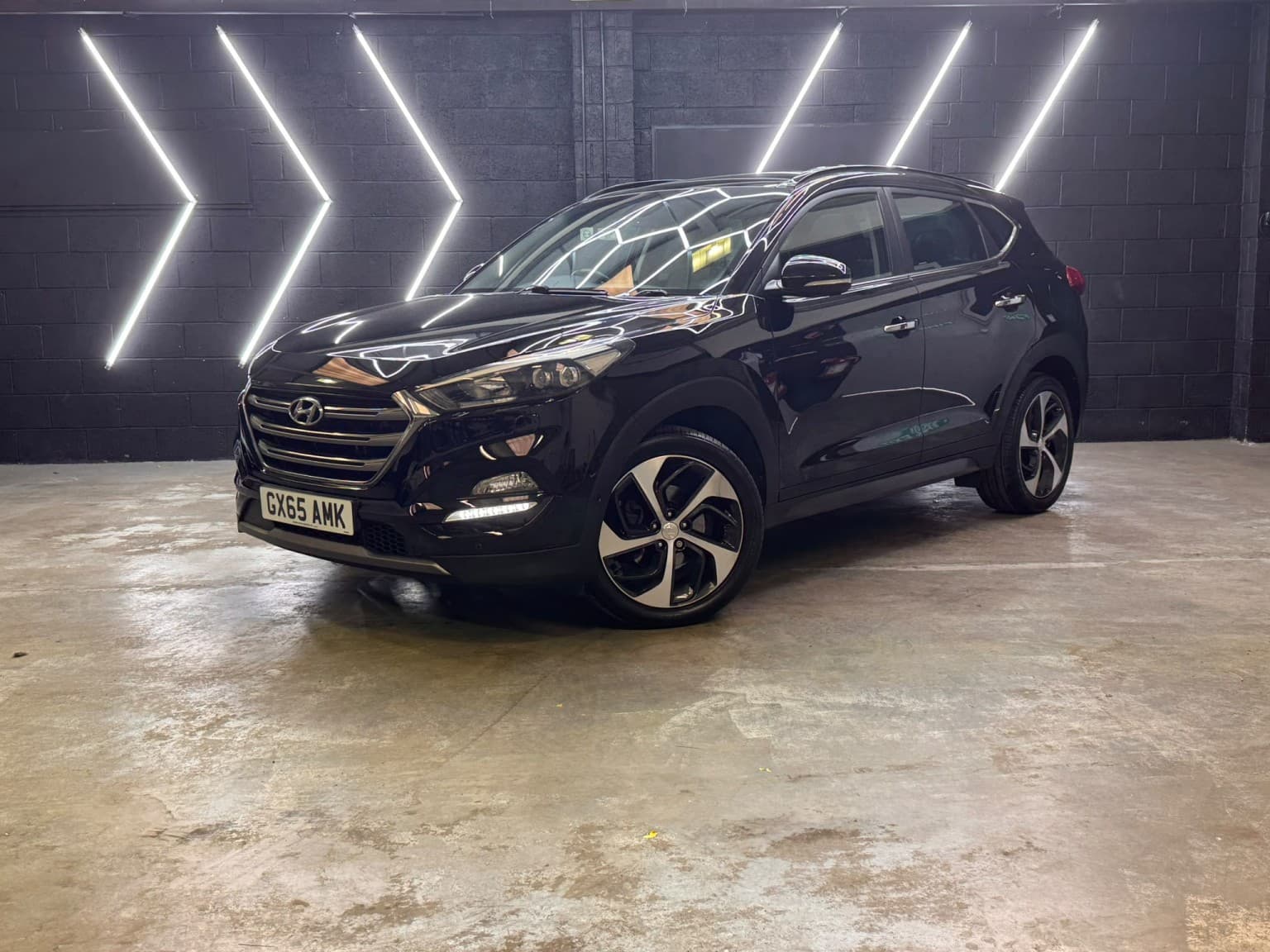 Hyundai Tucson - image 1 of 57