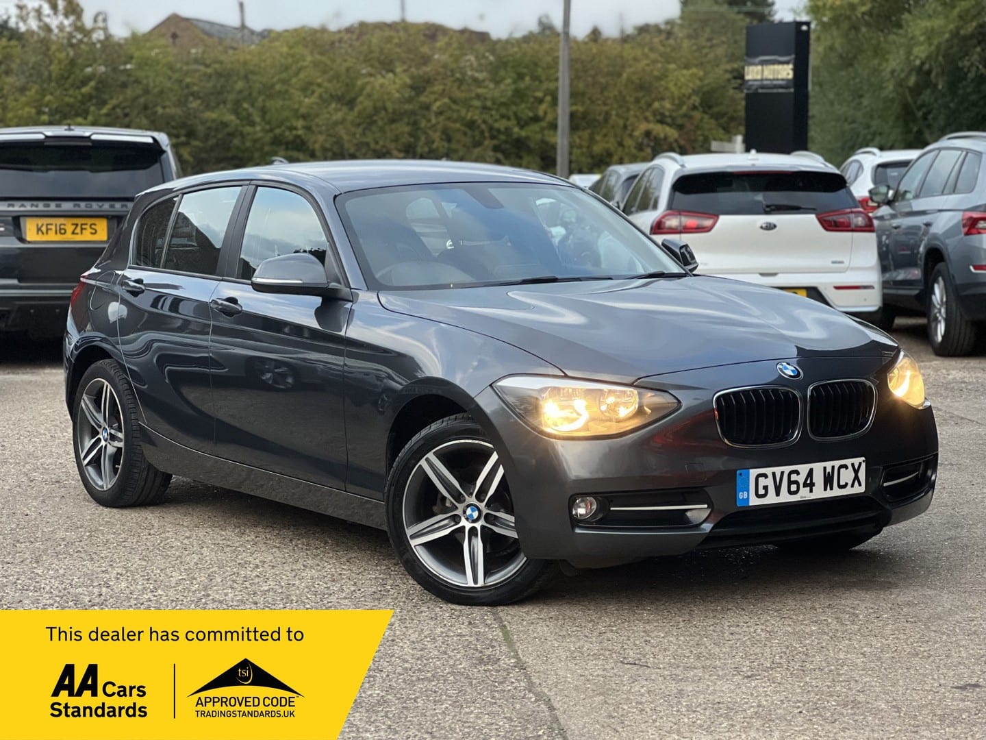 BMW 1 Series - image 1 of 61