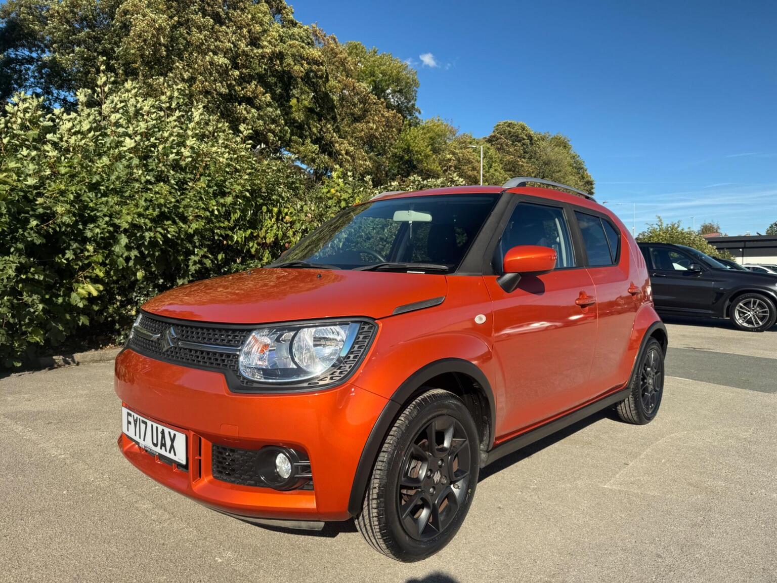 Suzuki Ignis - image 1 of 43