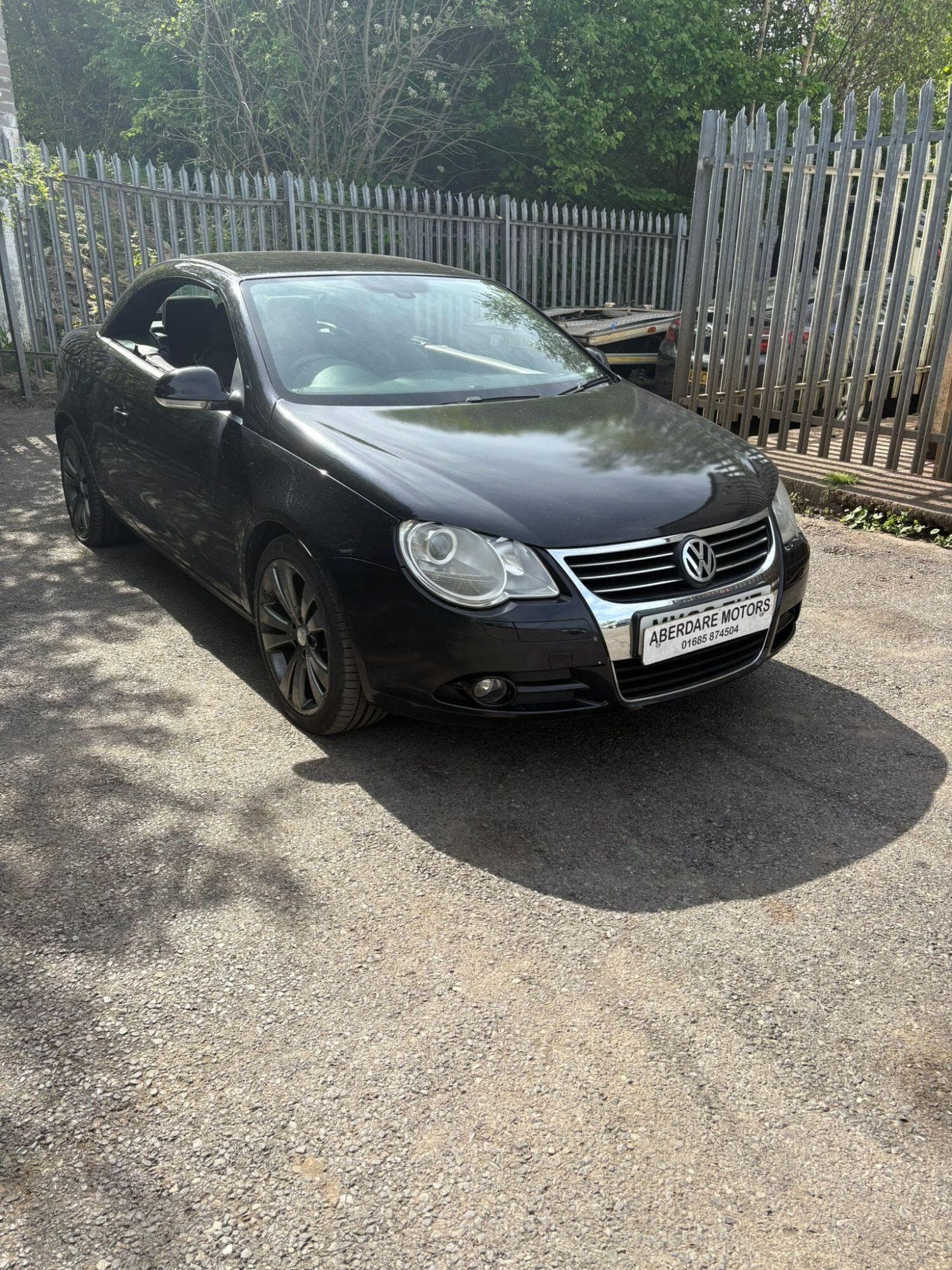 Volkswagen Eos - image 1 of 11