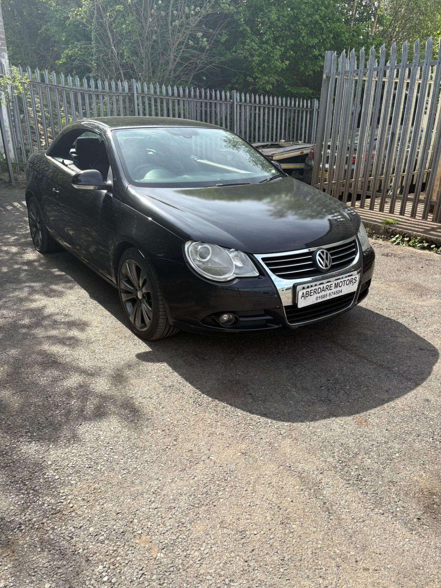 Volkswagen Eos - image 1 of 11