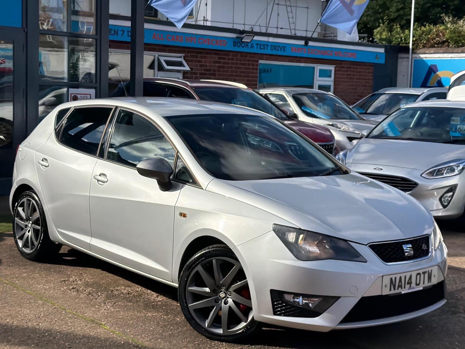 SEAT Ibiza - image 1 of 68