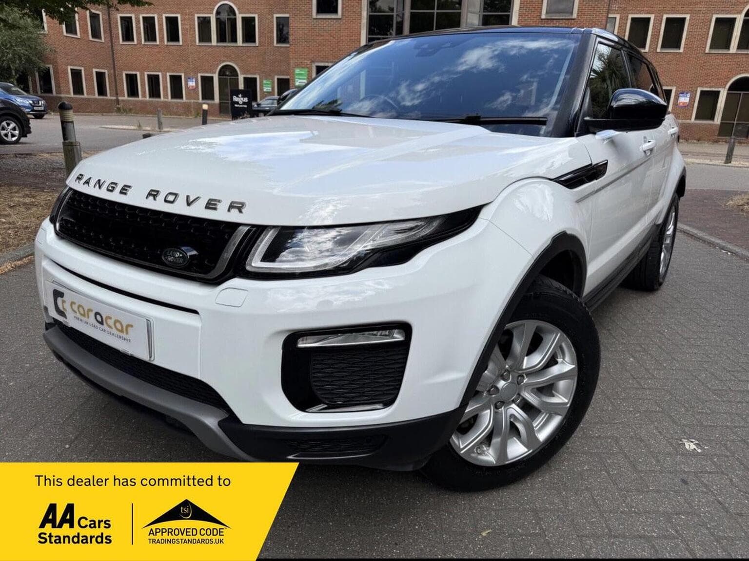 Land Rover Range Rover Evoque - image 1 of 67