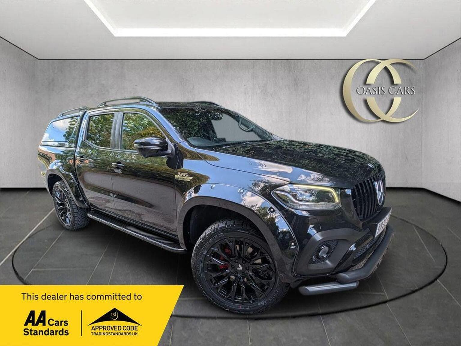 Mercedes-Benz X Class - image 1 of 17