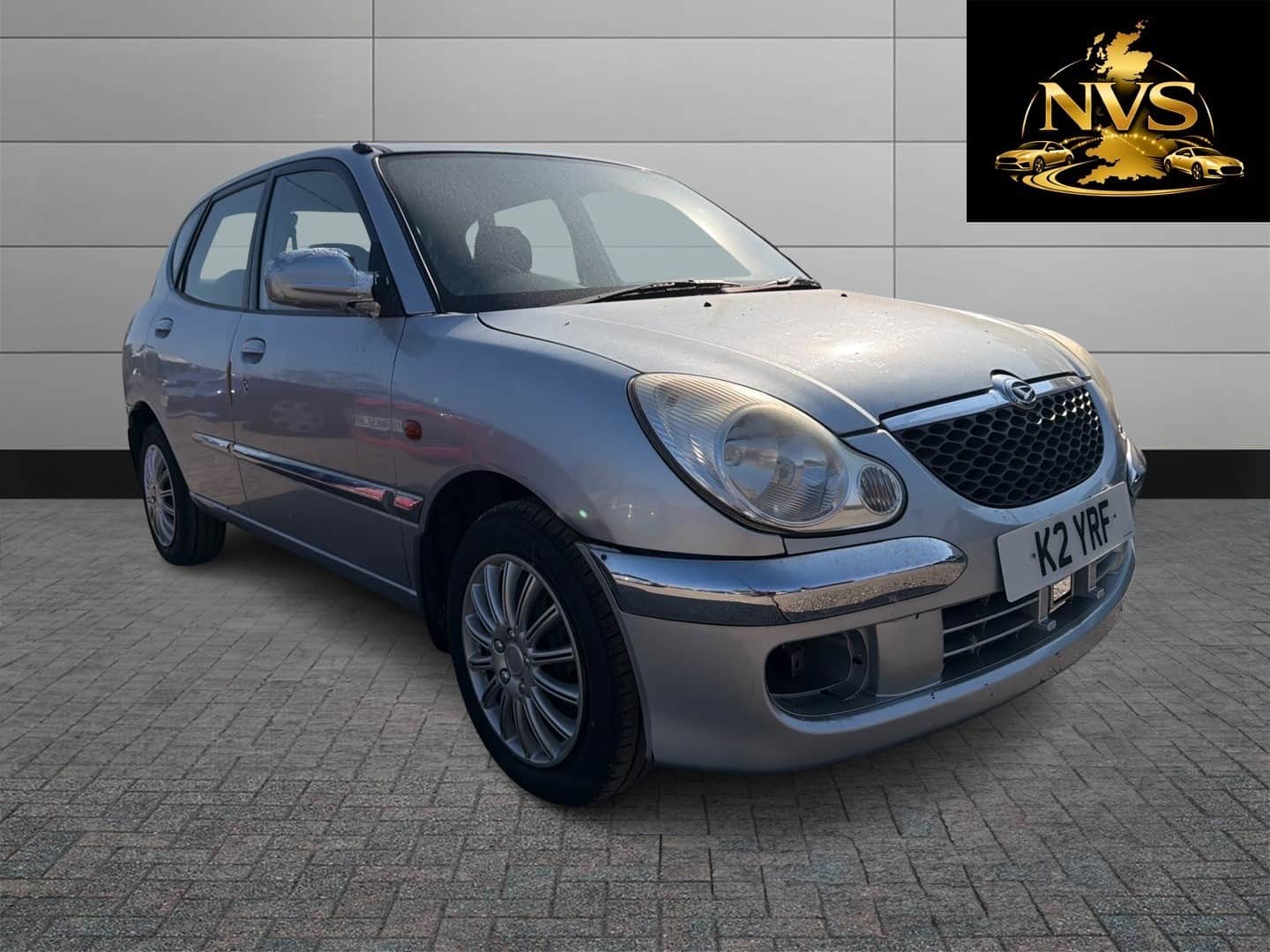 DAIHATSU SIRION - image 1 of 13