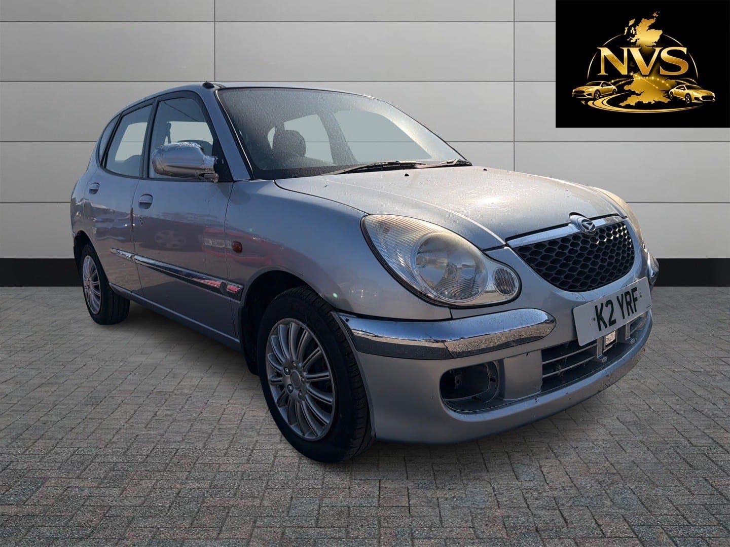 DAIHATSU SIRION - image 1 of 13