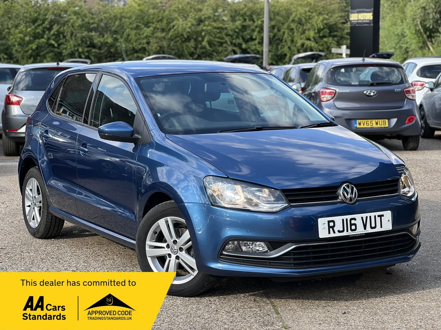 Volkswagen Polo - image 1 of 62