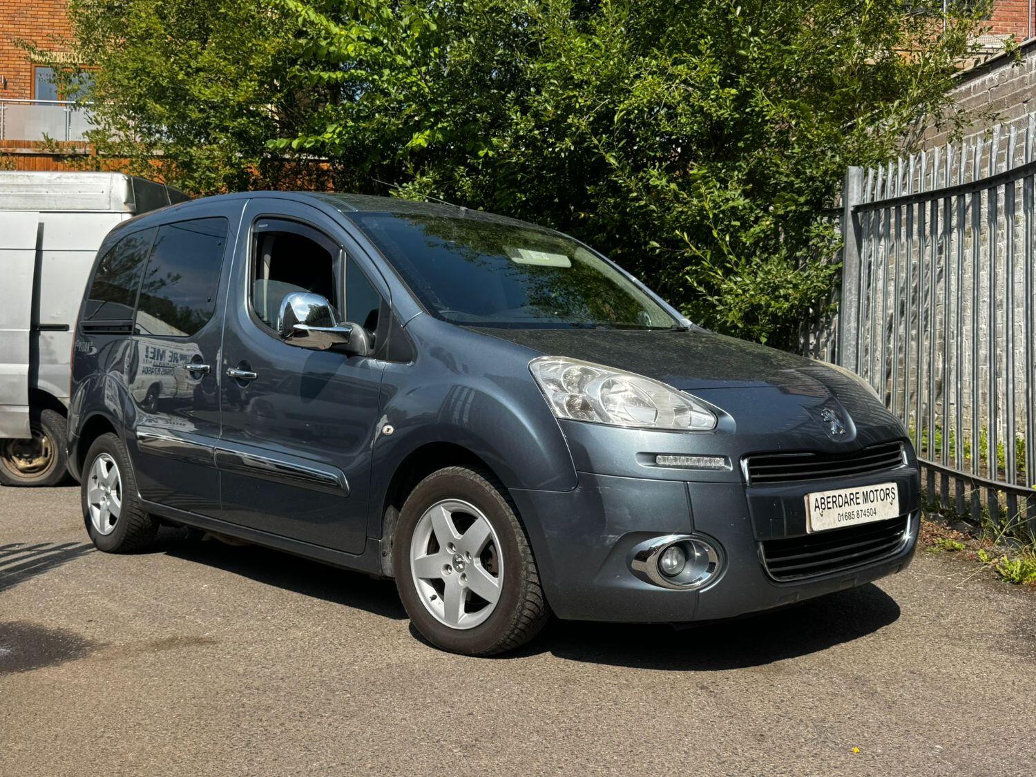 Peugeot Partner Tepee - image 1 of 14