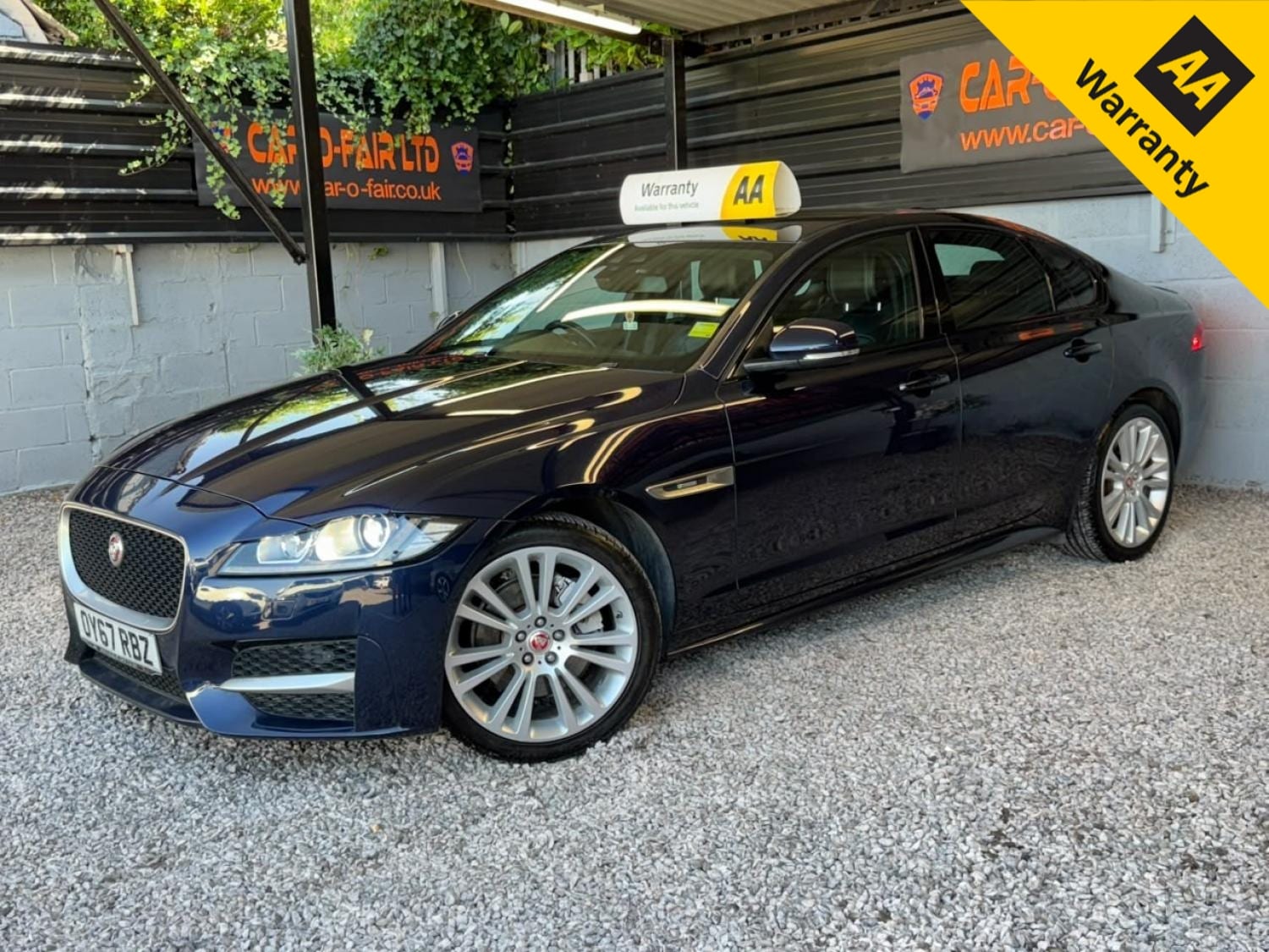 Jaguar XF - image 1 of 35