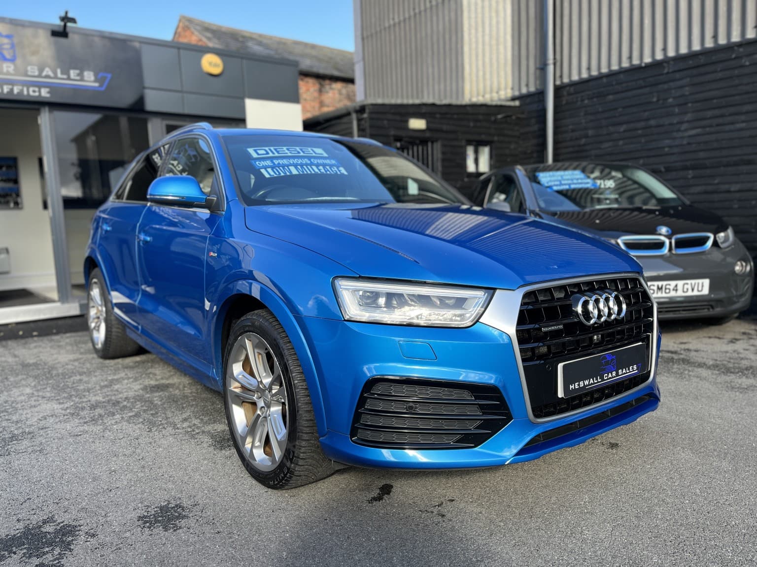 Audi Q3 - image 1 of 2