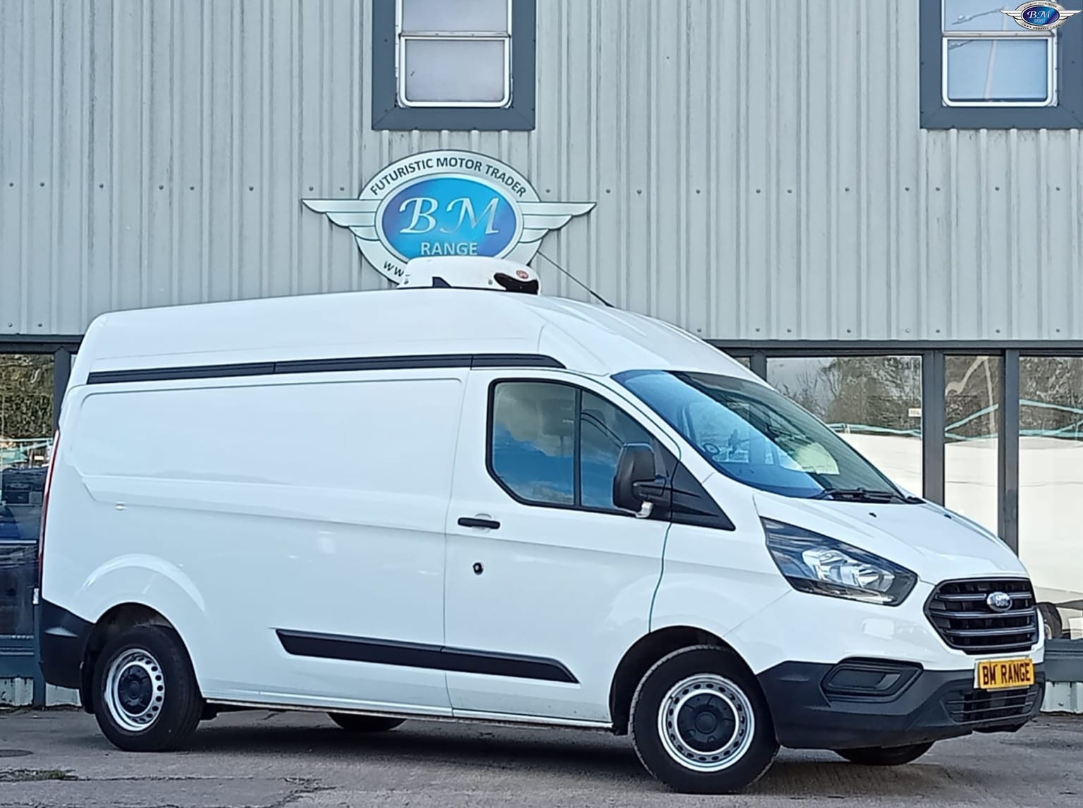 Ford Transit Custom - image 1 of 22