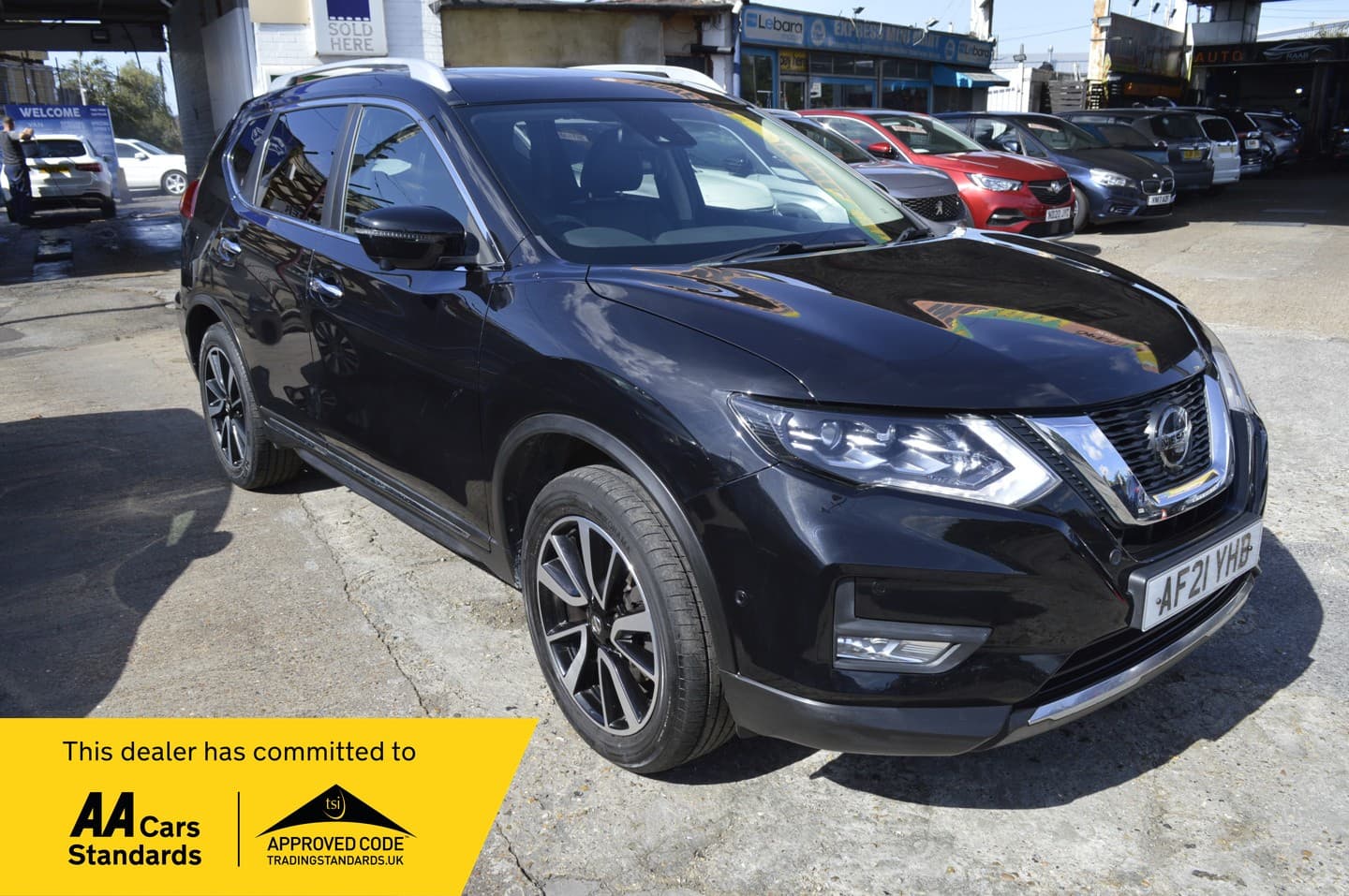 Nissan X-Trail - image 1 of 29
