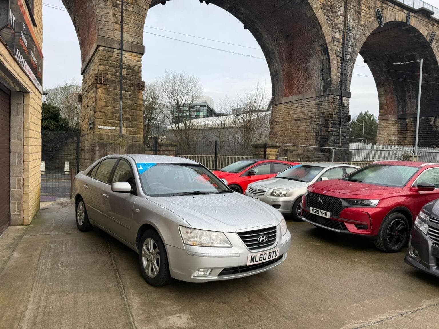 Hyundai Sonata - image 1 of 36