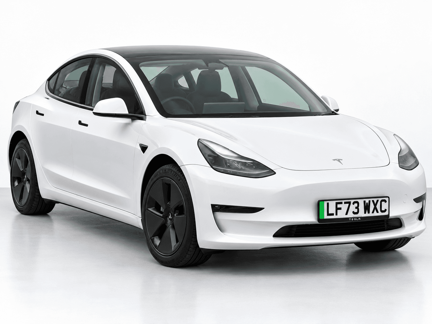 Tesla Model 3 - image 1 of 37