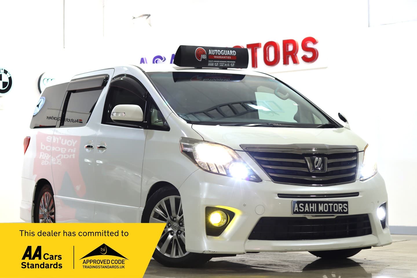 2013 Toyota Alphard 2.4L Petrol Automatic (s/s) 7Str — photo 1 of 80
