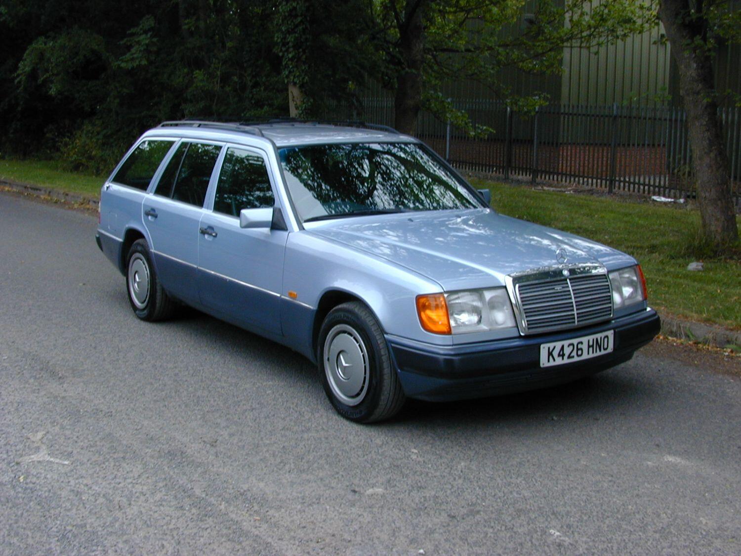 Mercedes-Benz 300 - image 1 of 68