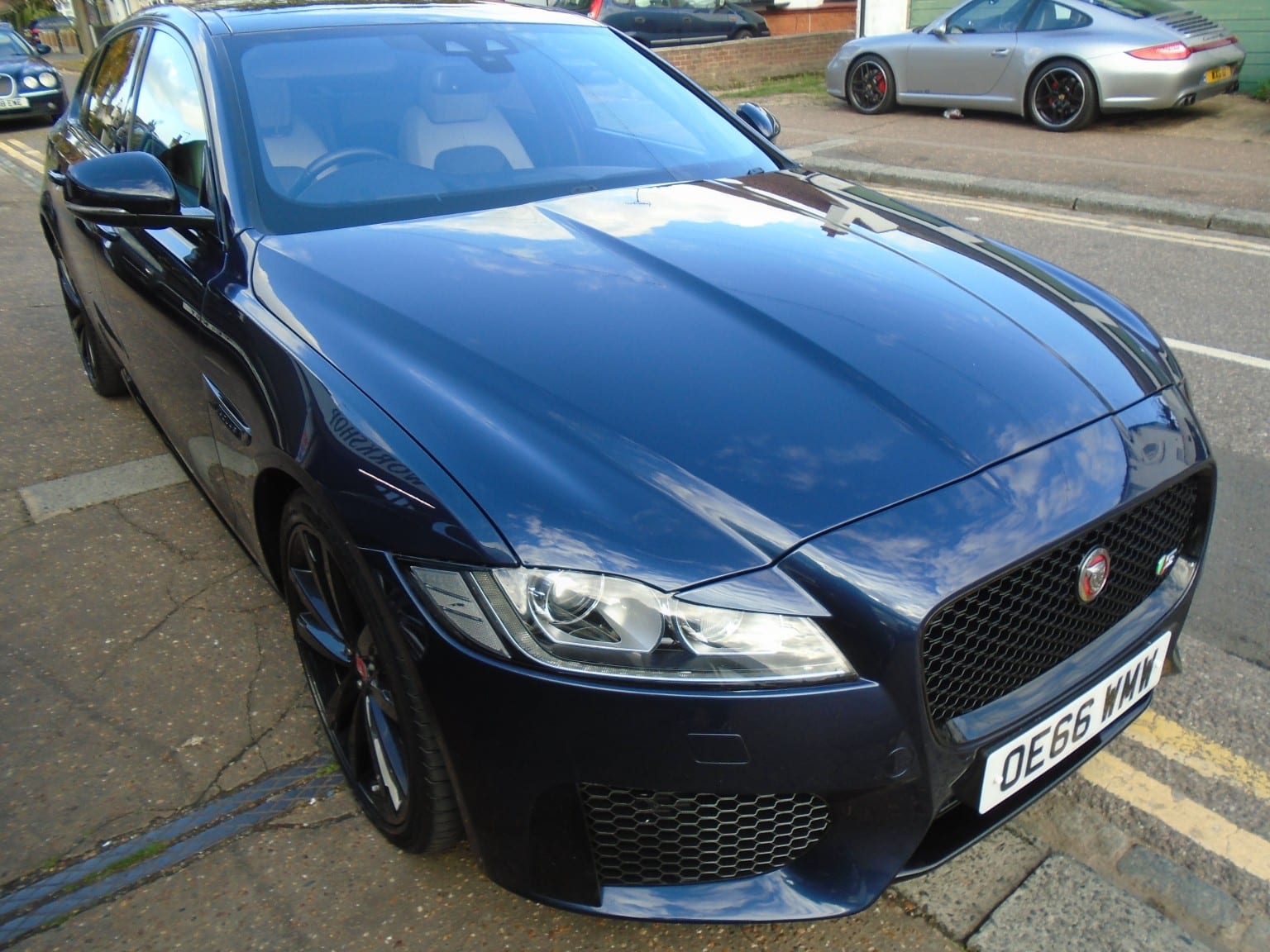 2017 Jaguar XF 3.0 d V6 S in blue — photo 1 of 20