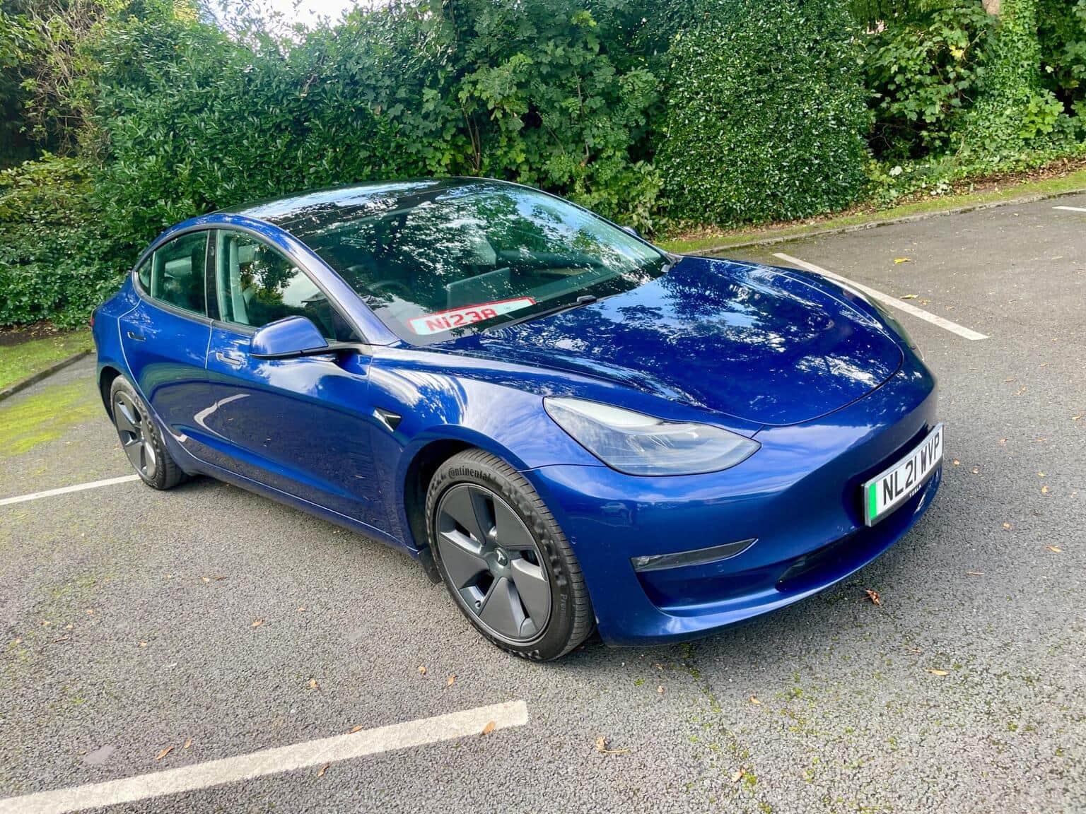 Tesla Model 3 - image 1 of 44