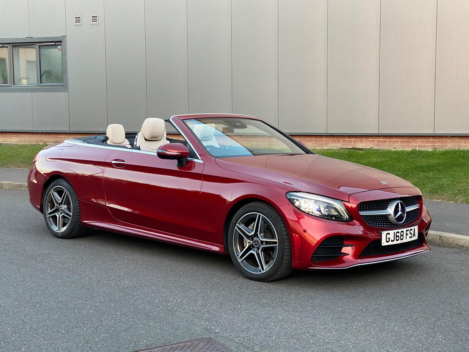 Mercedes-Benz C Class - image 1 of 70