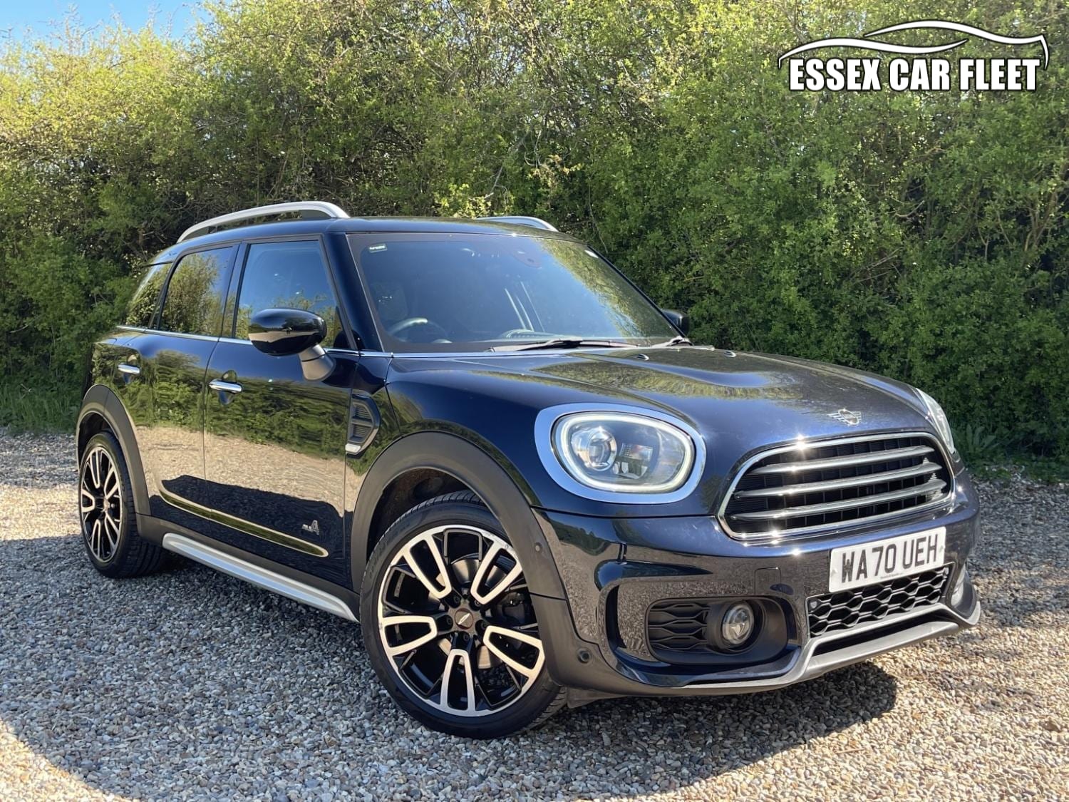 MINI Countryman - image 1 of 32