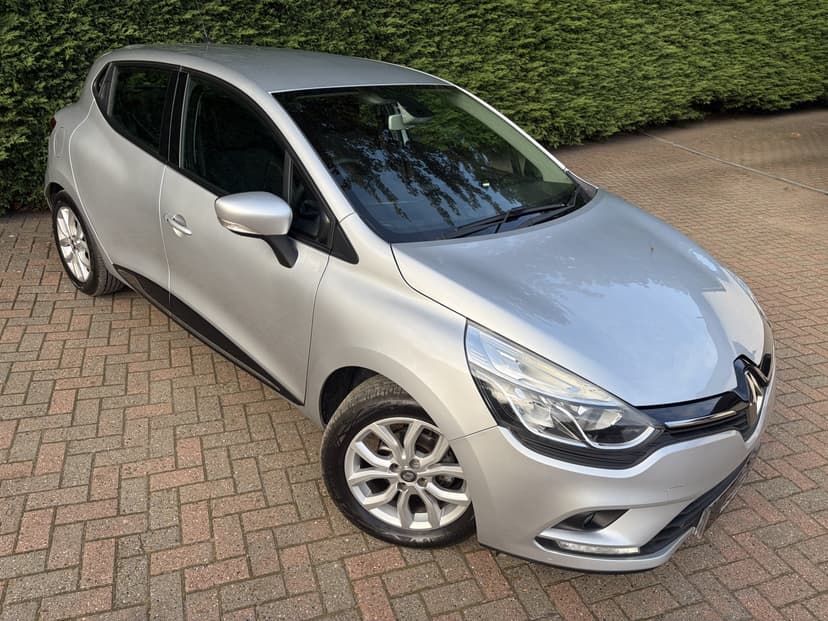 2017 RENAULT CLIO