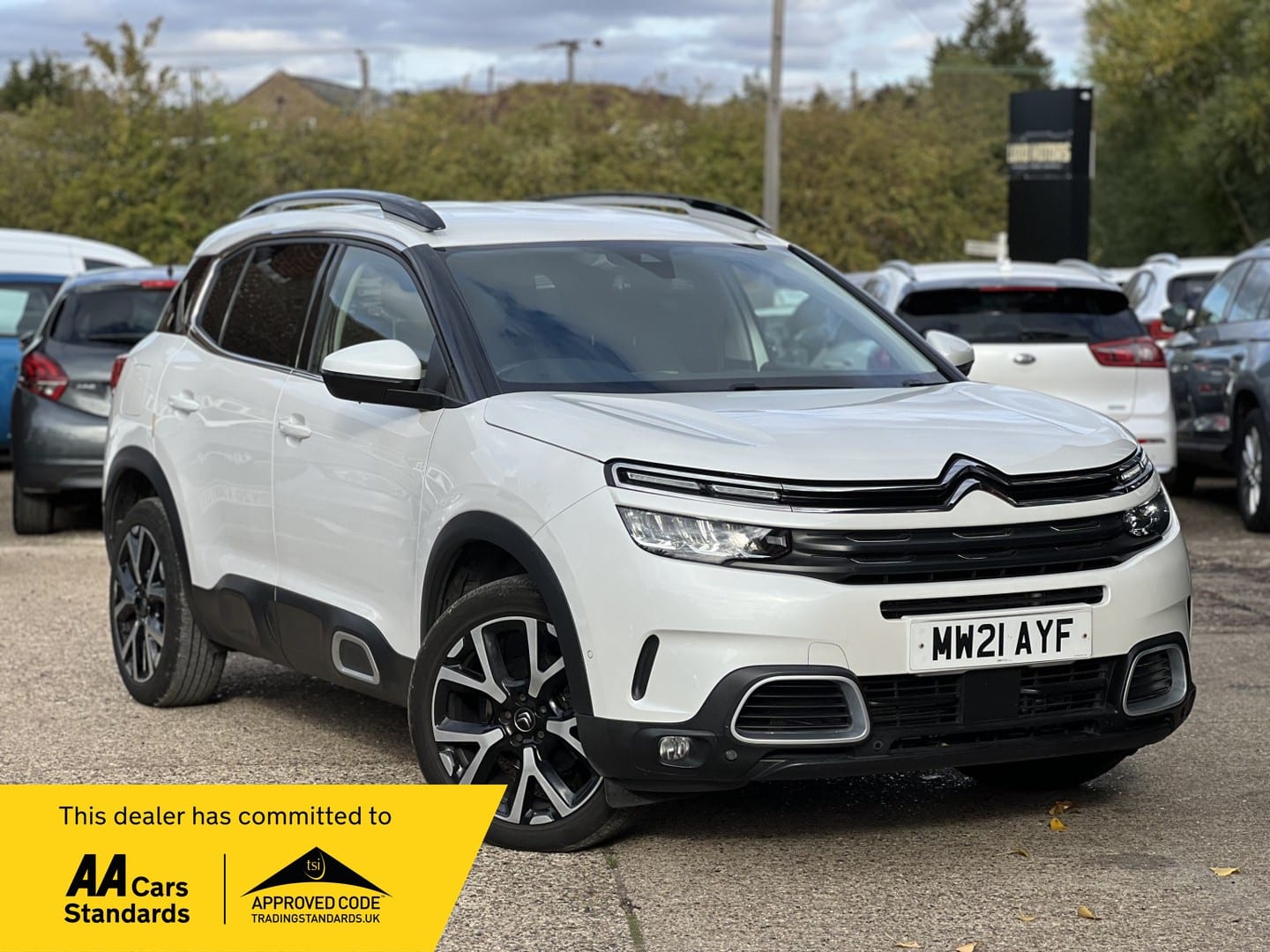 Citroen C5 Aircross - image 1 of 68