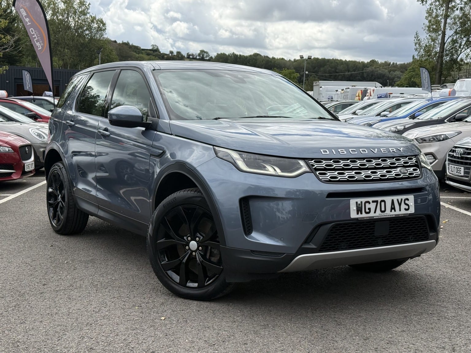 Land Rover Discovery Sport - image 1 of 64