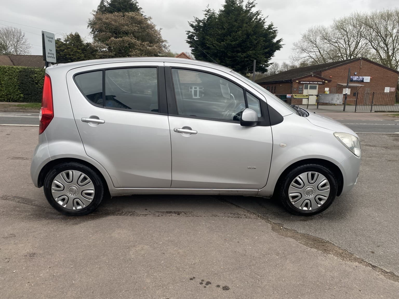Vauxhall Agila - image 1 of 25