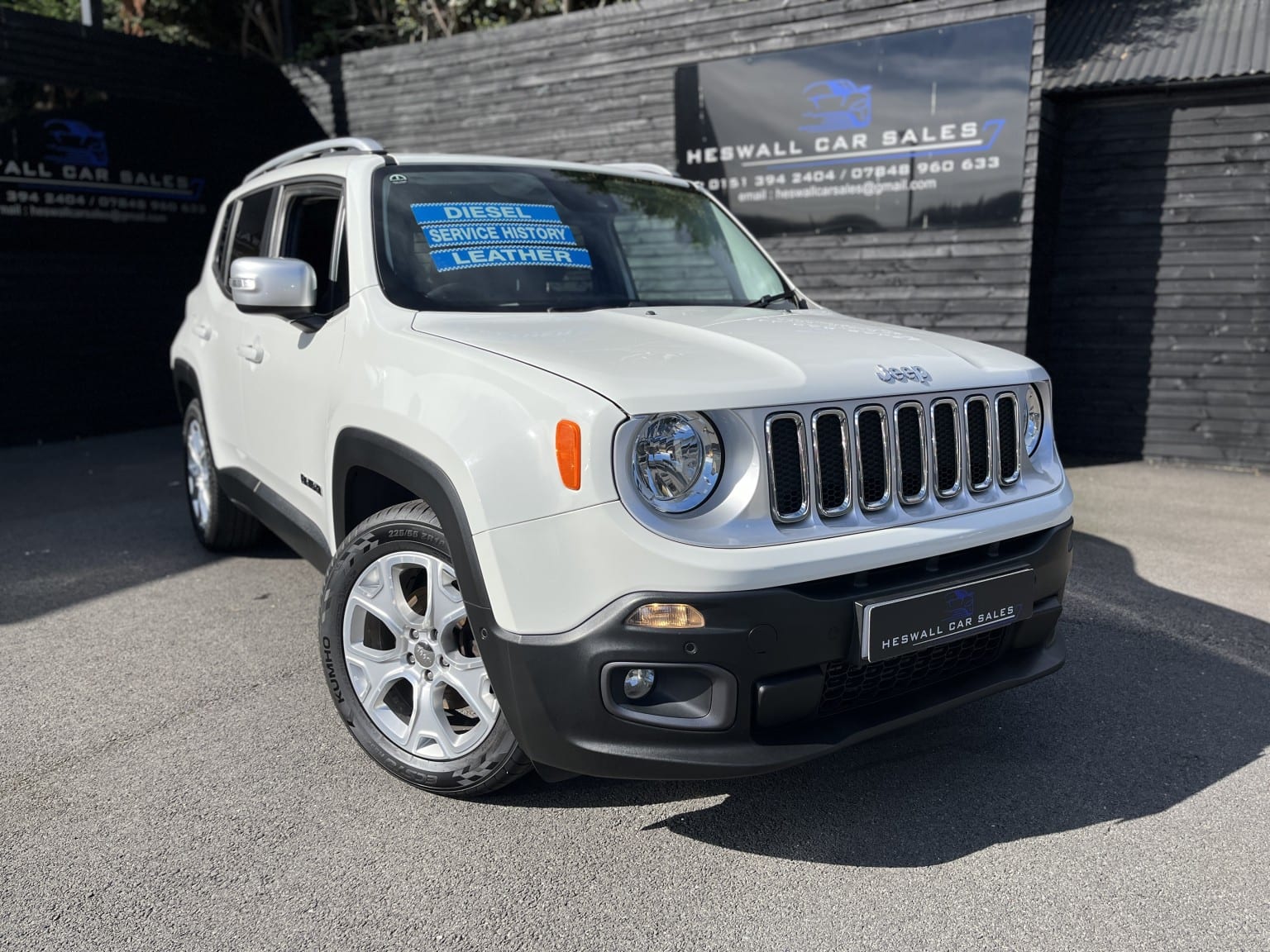 Jeep Renegade - image 1 of 25