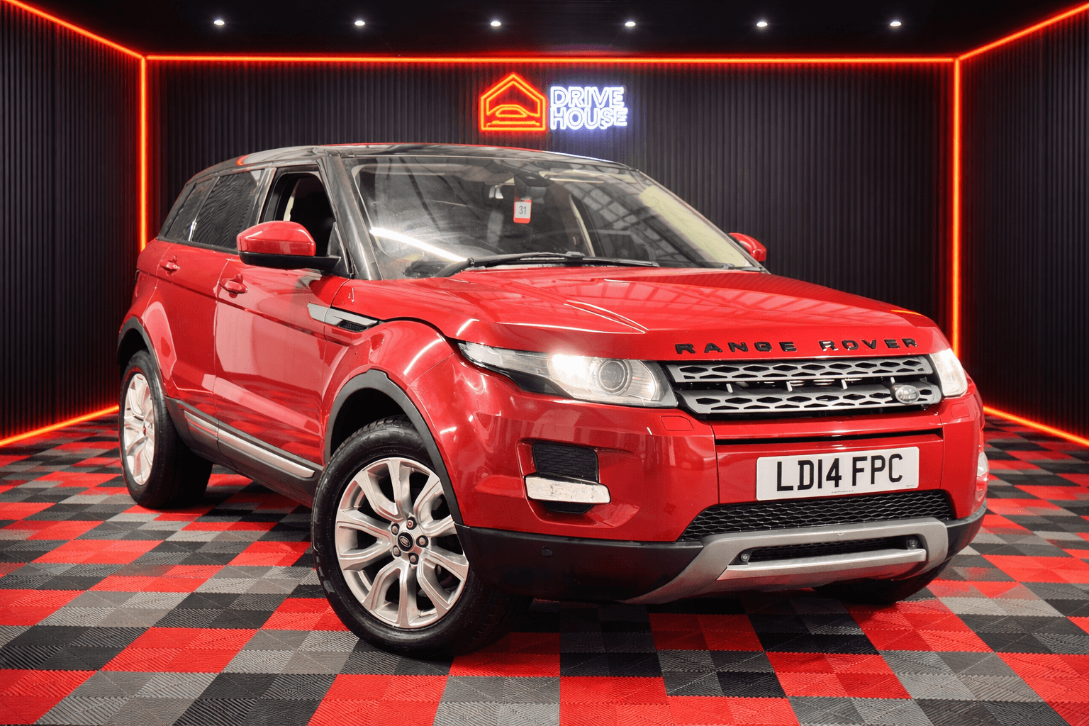 Land Rover Range Rover Evoque - image 1 of 6