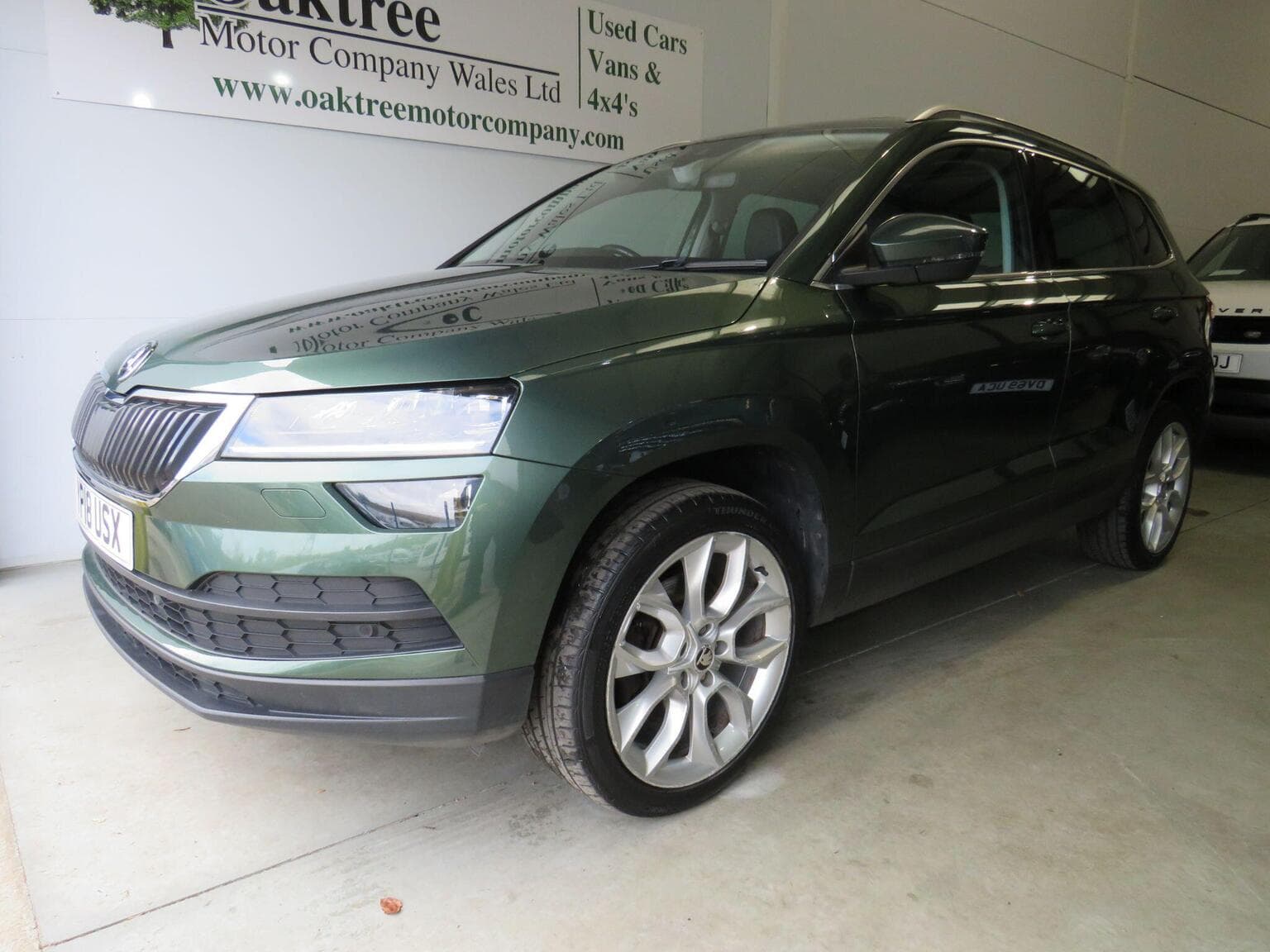 Skoda Karoq - image 1 of 39
