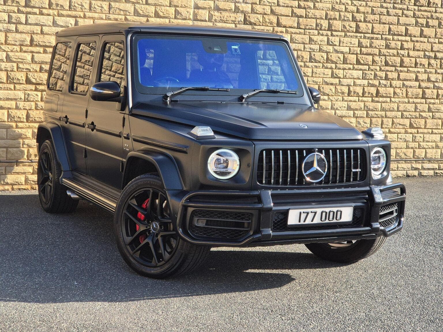 Mercedes-Benz G Class - image 1 of 37